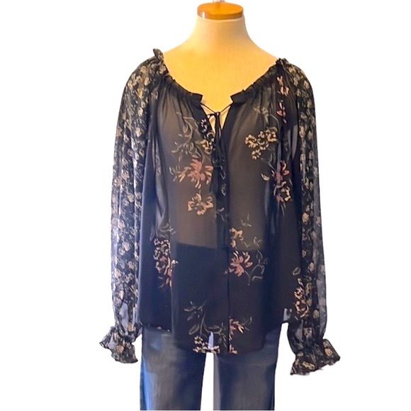 ASTR 'Becky' Floral Print Sheer Top, Small - Picture 2 of 11